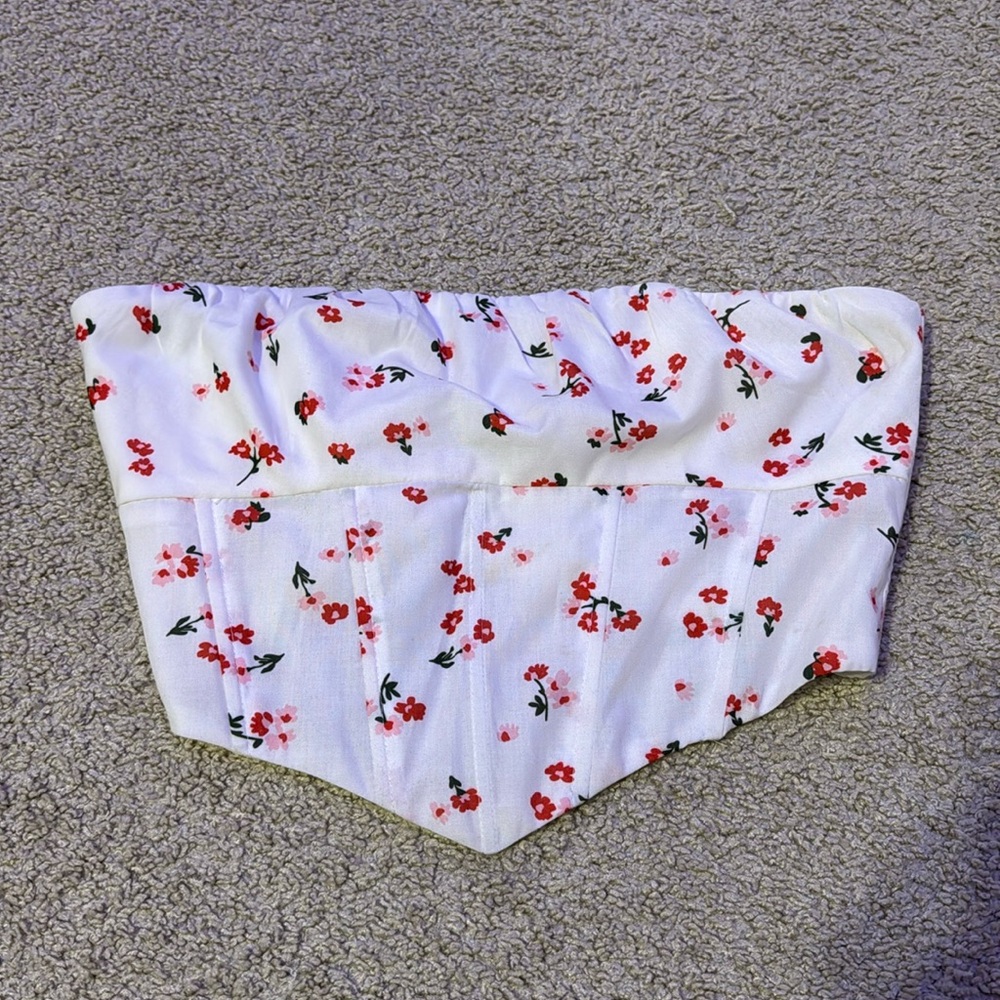 Princess Poly Top